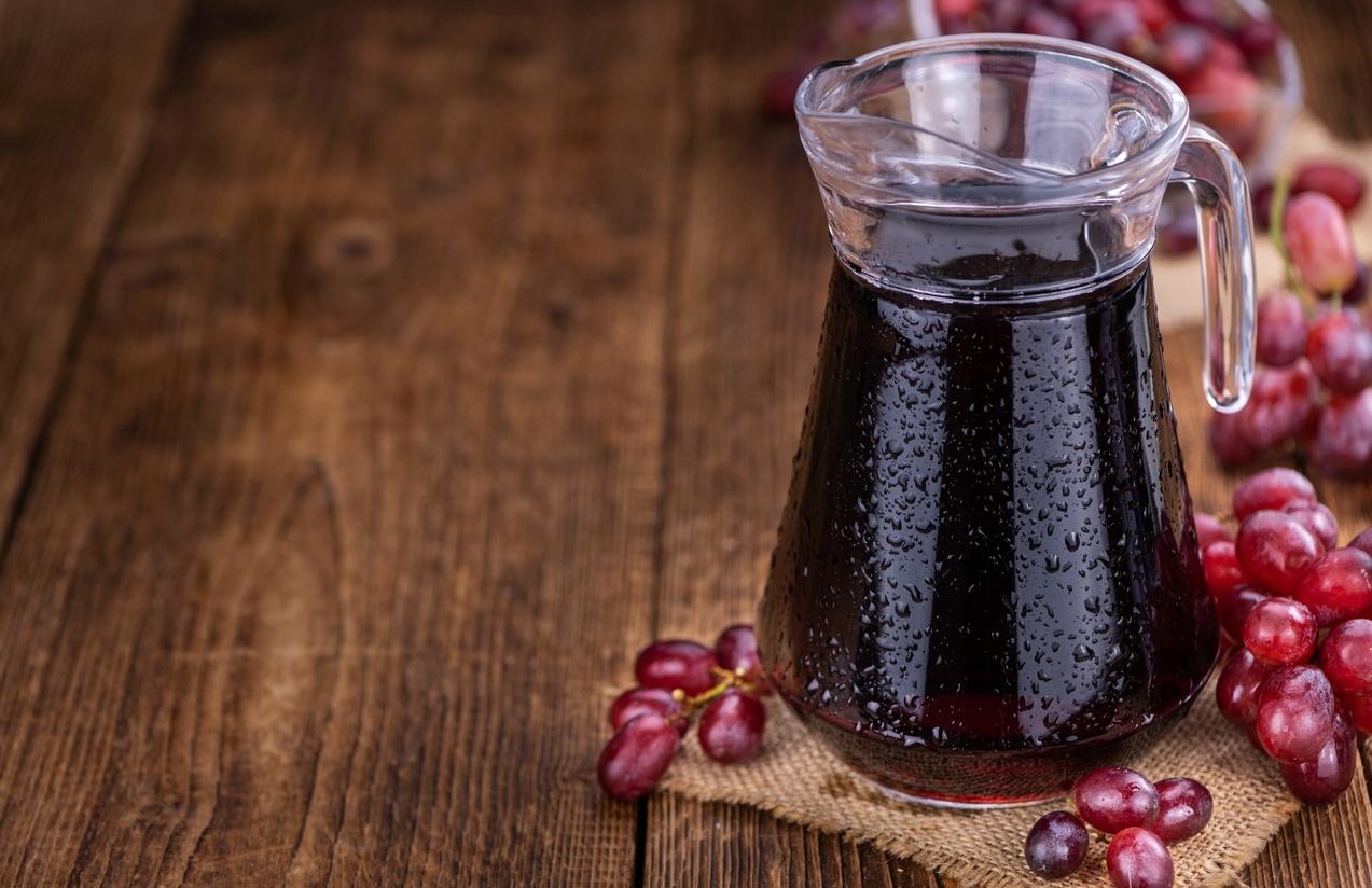 Os benefícios do suco de uva integral